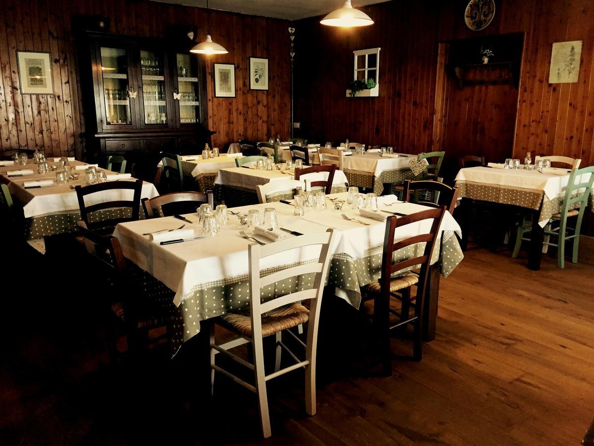 Bollengo Locanda La Genzianella מראה חיצוני תמונה